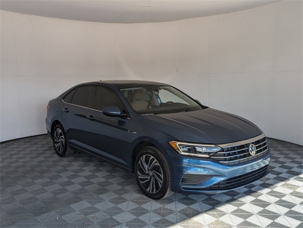 Used 2020 Volkswagen Jetta SEL Sedan