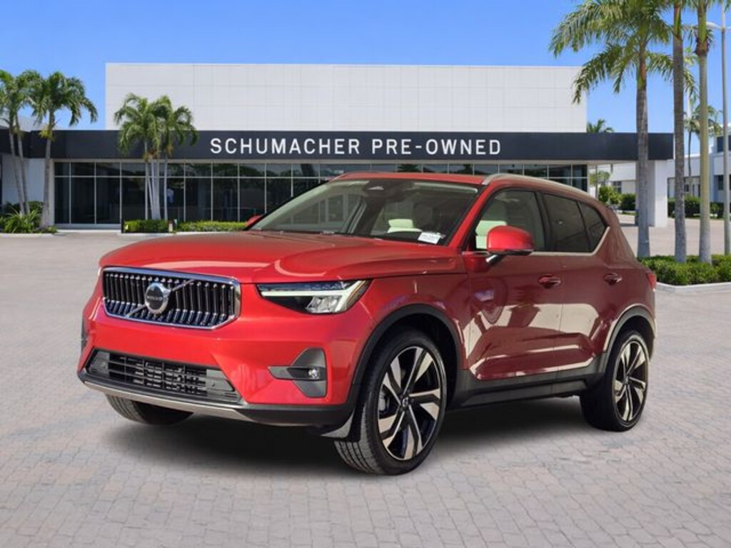 Used 2023 Volvo XC40 B5 Plus Bright Theme SUV