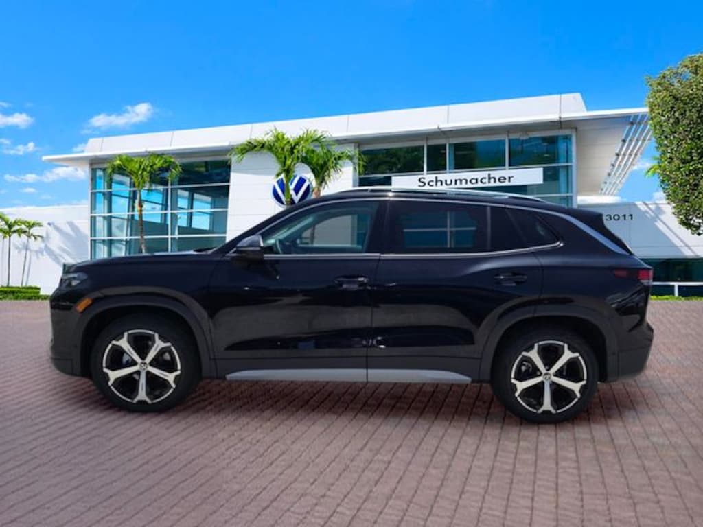 New 2026 Volkswagen Tiguan 2.0T SE SUV