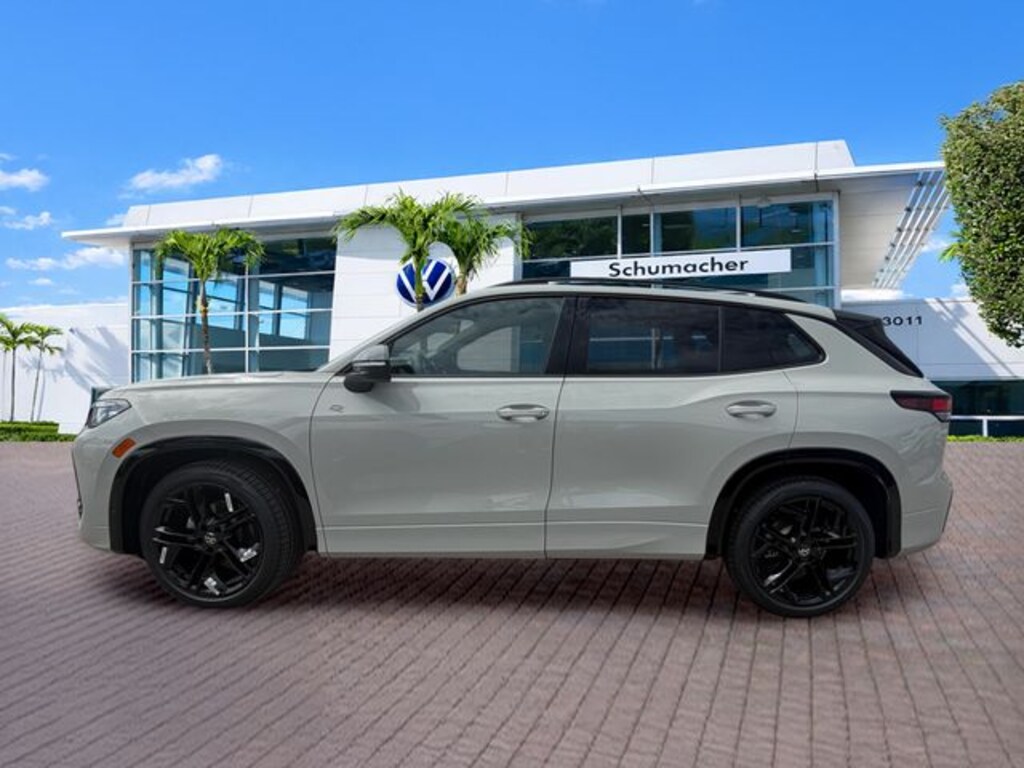 New 2026 Volkswagen Tiguan 2.0T SE R-Line Black SUV