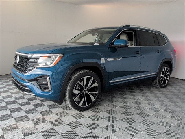 2026 Volkswagen Atlas SEL Premium R-Line photo 4