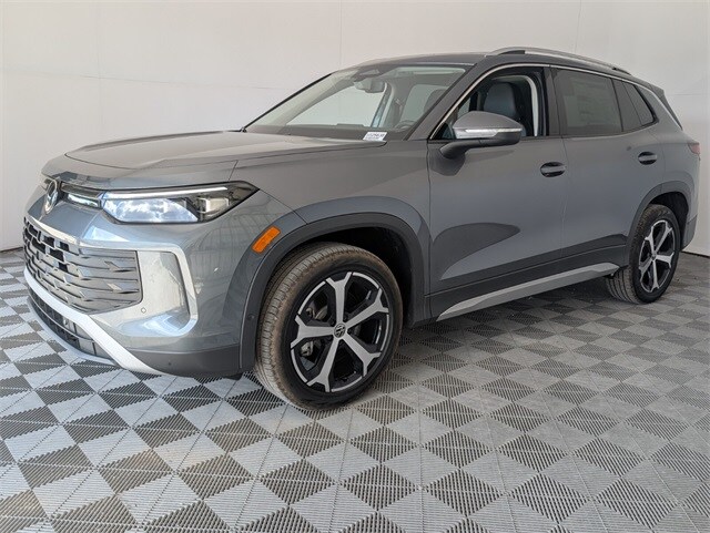 2025 Volkswagen Tiguan SE photo 4