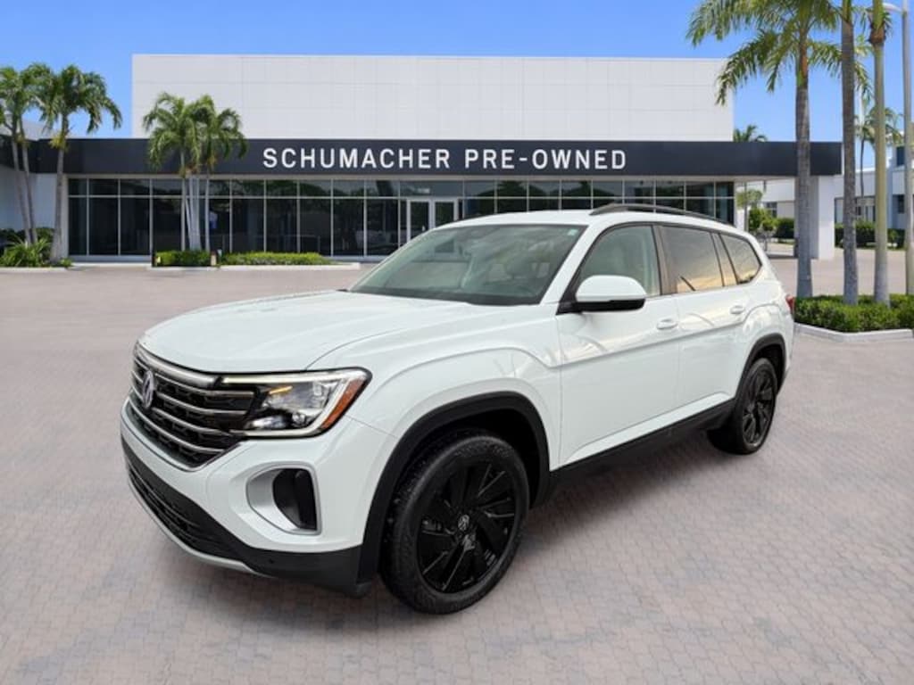 Used 2024 Volkswagen Atlas 2.0T SE w/Technology SUV