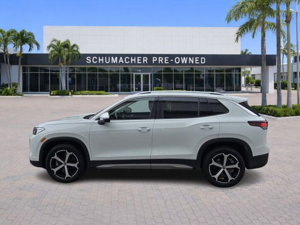 Used 2025 Volkswagen Tiguan 2.0T SE SUV