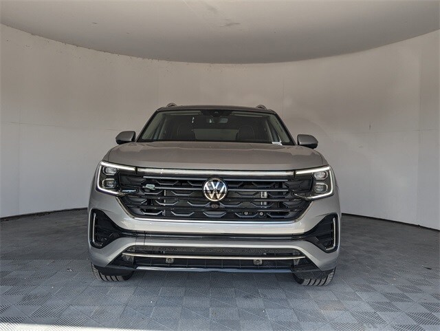 2026 Volkswagen Atlas SEL Premium R-Line photo 3