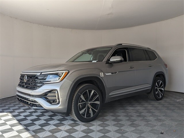 2026 Volkswagen Atlas SEL Premium R-Line photo 4