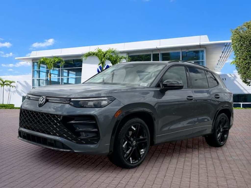 New 2026 Volkswagen Tiguan 2.0T SE R-Line Black SUV