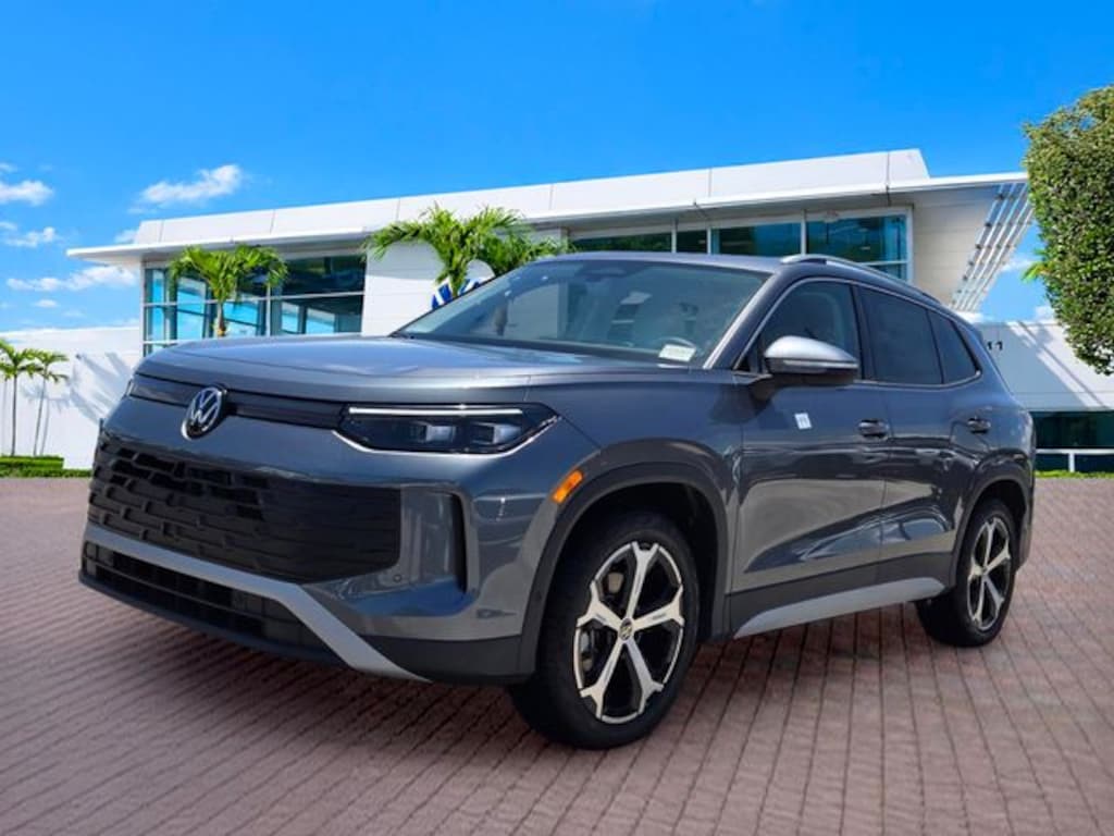 New 2026 Volkswagen Tiguan 2.0T SE SUV