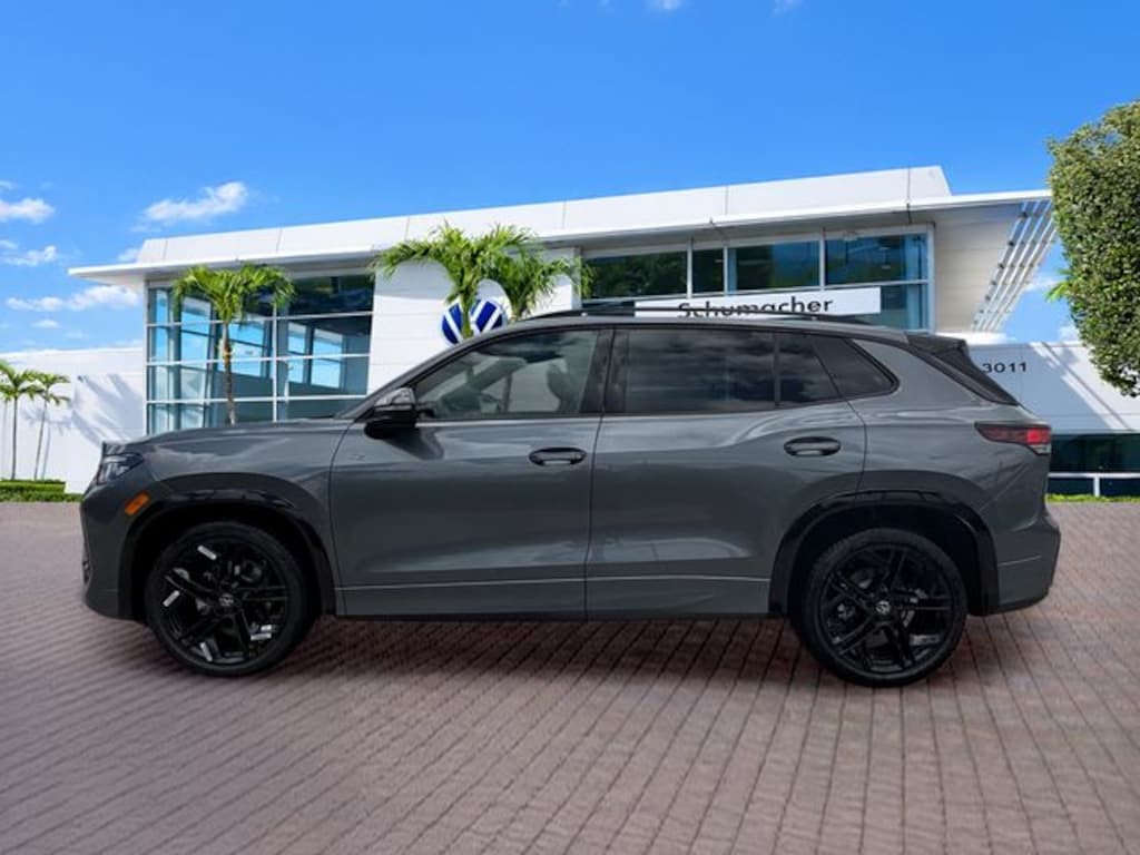 New 2026 Volkswagen Tiguan 2.0T SE R-Line Black SUV