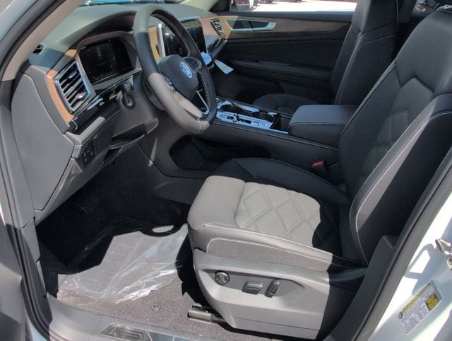 2026 Volkswagen Atlas SE w/Tech - Photo 6