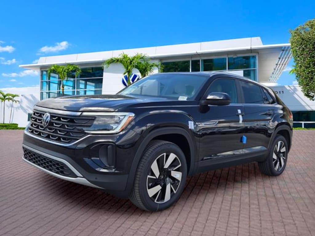New 2026 Volkswagen Atlas Cross Sport 2.0T SE w/Technology SUV