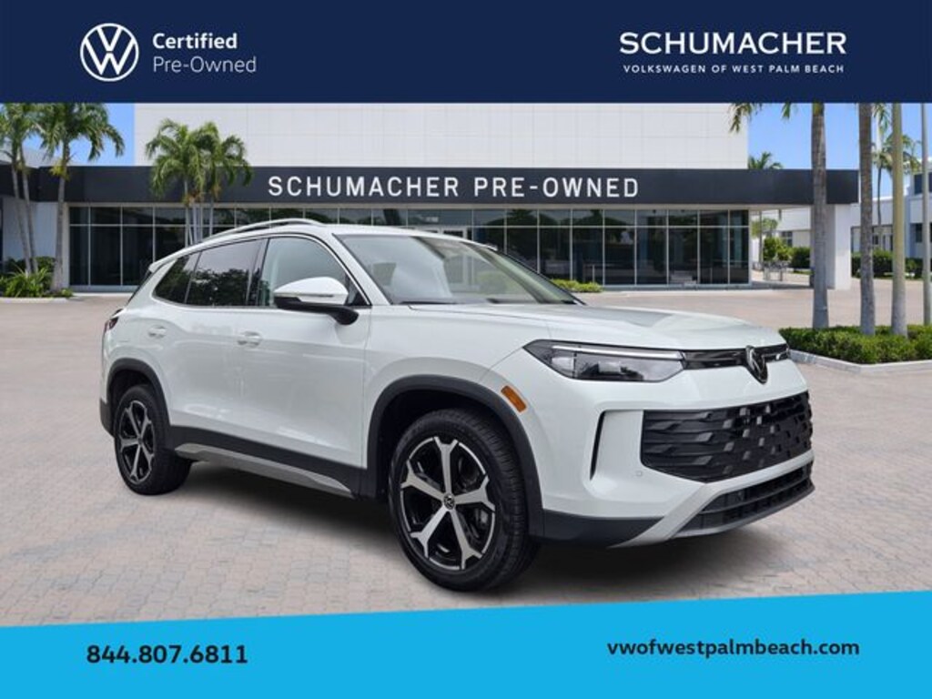 Used 2025 Volkswagen Tiguan 2.0T SE SUV