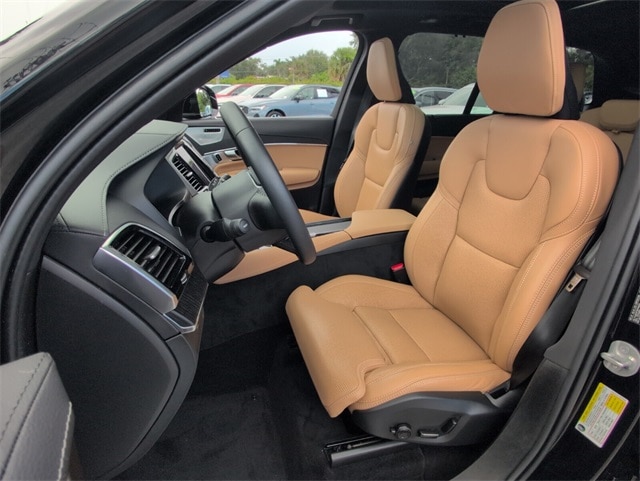 2024 Volvo XC90 Ultimate photo 2