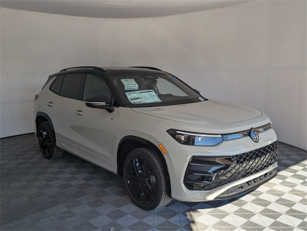 New 2026 Volkswagen Tiguan 2.0T SE R-Line Black SUV