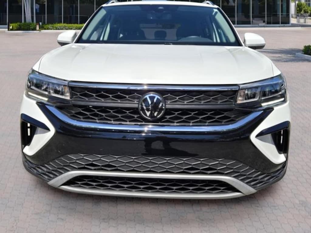 Certified 2023 Volkswagen Taos 1.5T SE SUV