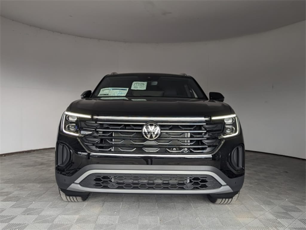 New 2026 Volkswagen Atlas Cross Sport 2.0T SE w/Technology SUV