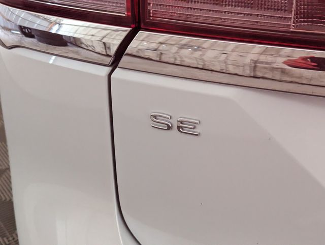 2026 Volkswagen Atlas SE w/Tech - Photo 12