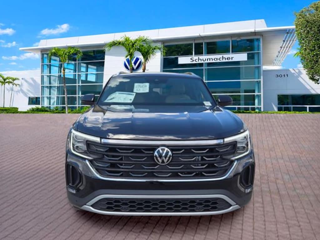 New 2026 Volkswagen Atlas Cross Sport 2.0T SE w/Technology SUV