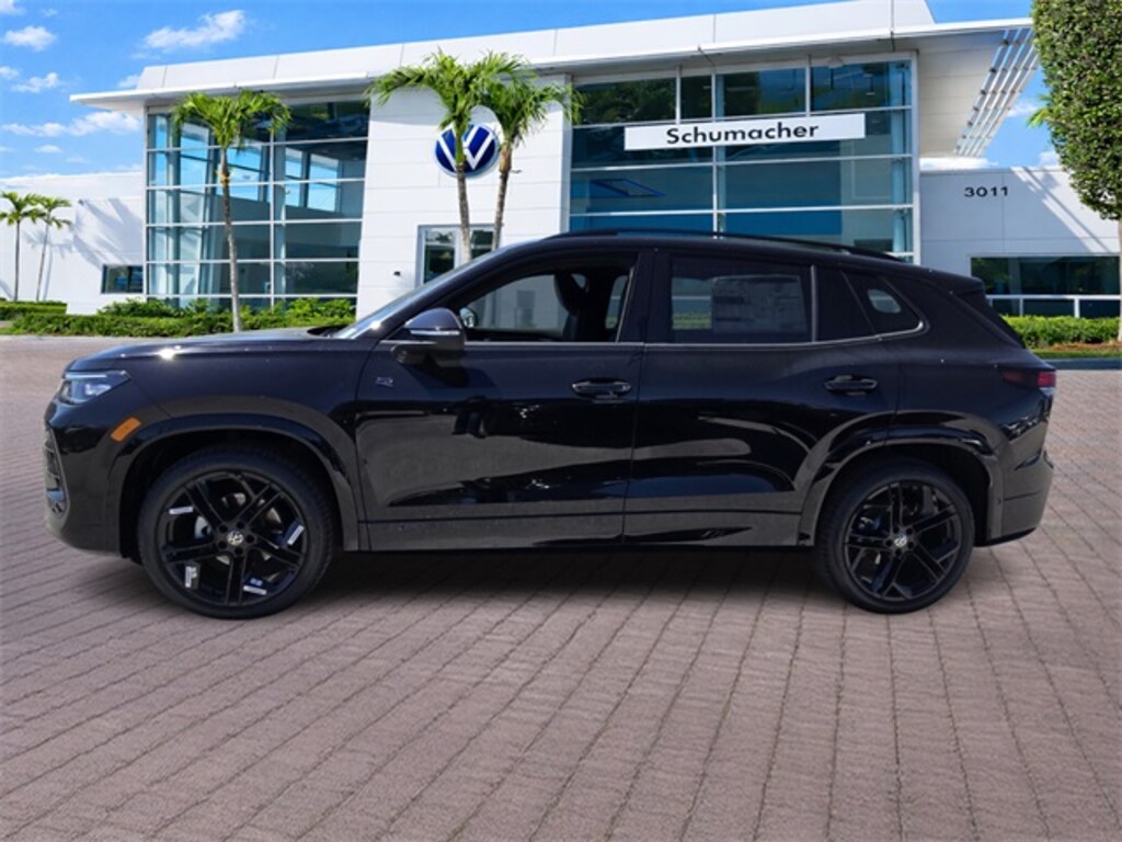 New 2026 Volkswagen Tiguan 2.0T SE R-Line Black SUV