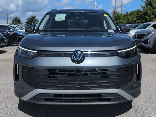 2025 Volkswagen Tiguan S photo 3