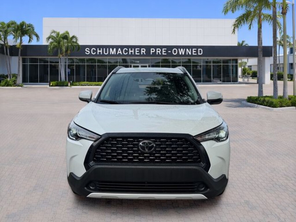 Used 2024 Toyota Corolla Cross LE SUV