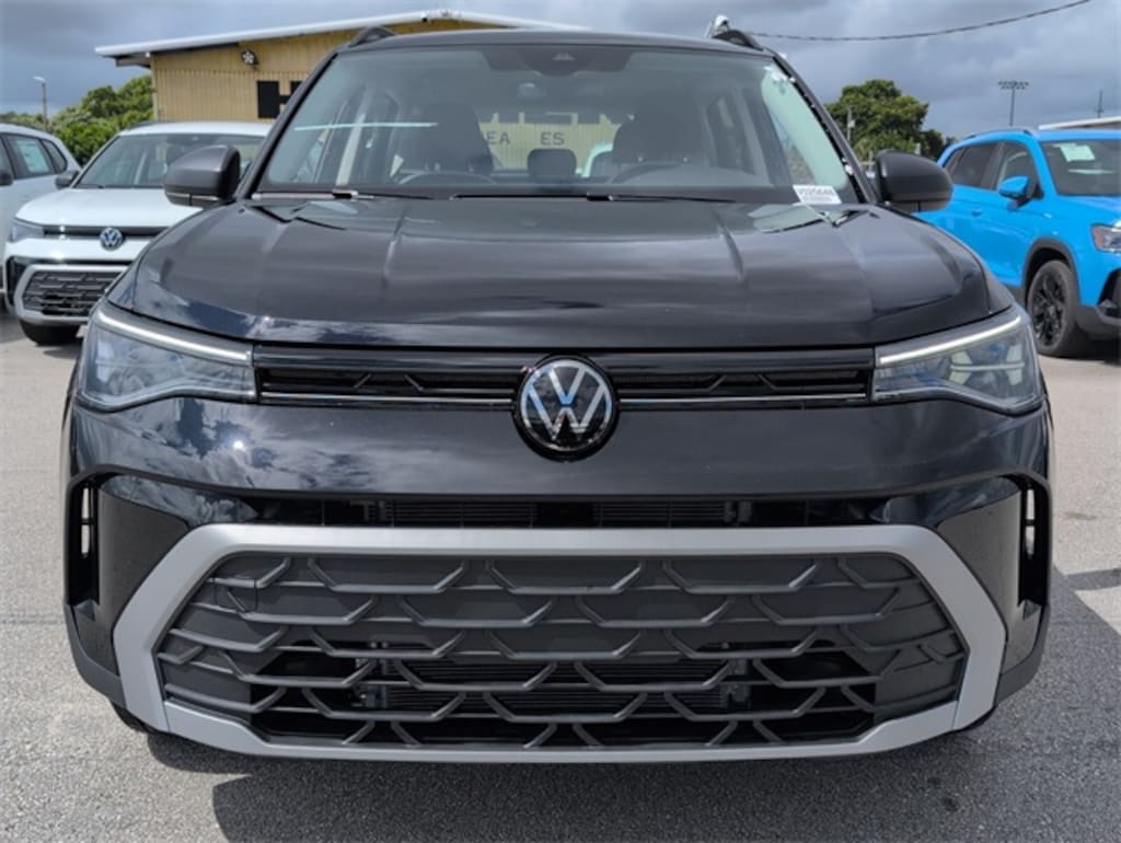 New 2025 Volkswagen Taos 1.5T S SUV