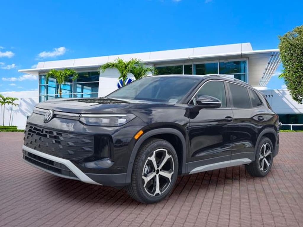 New 2026 Volkswagen Tiguan 2.0T SE SUV