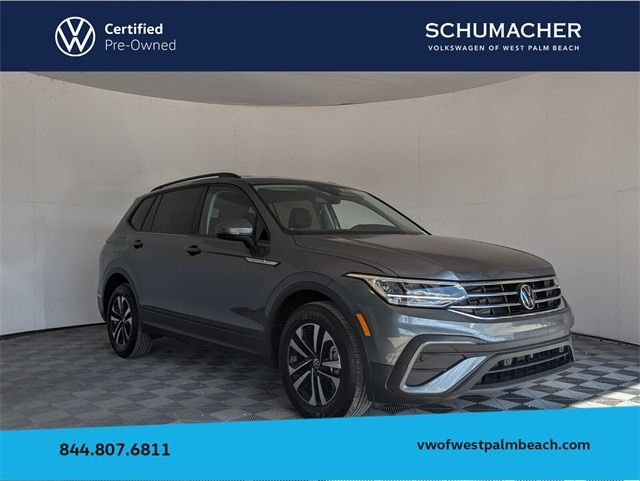 2023 Volkswagen Tiguan S's photo