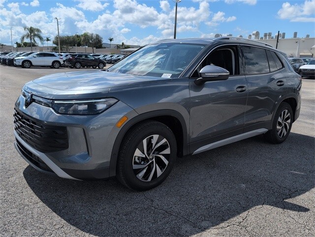 2025 Volkswagen Tiguan S photo 4