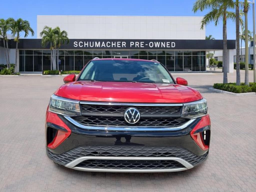 Certified 2022 Volkswagen Taos 1.5T SE SUV