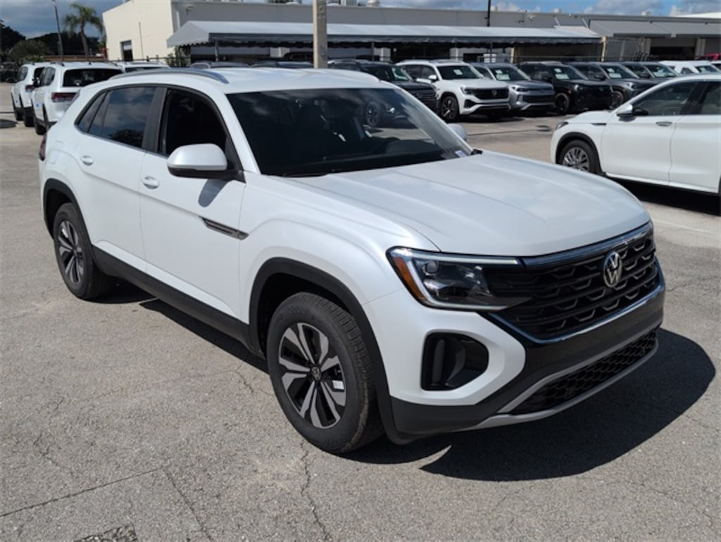 New 2026 Volkswagen Atlas Cross Sport 2.0T SE SUV