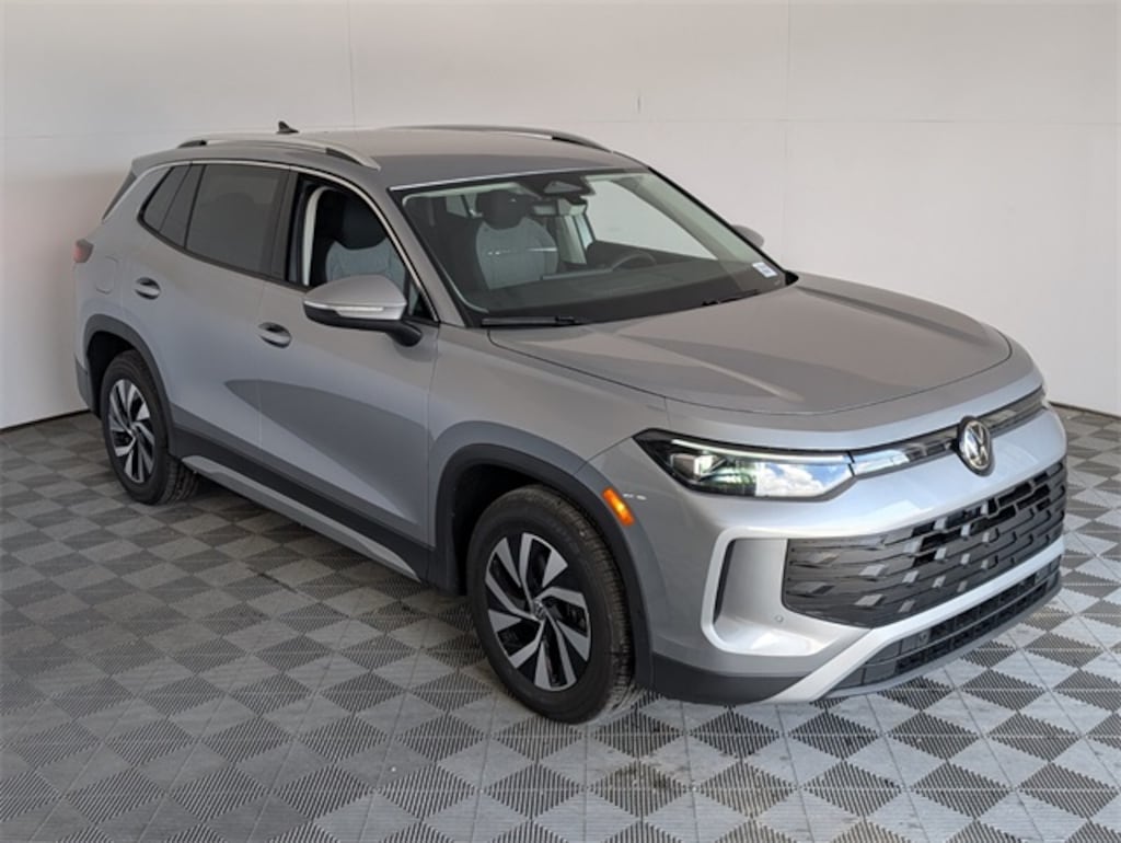 New 2025 Volkswagen Tiguan 2.0T S SUV