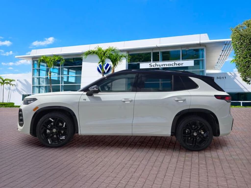 New 2026 Volkswagen Tiguan 2.0T SE R-Line Black SUV