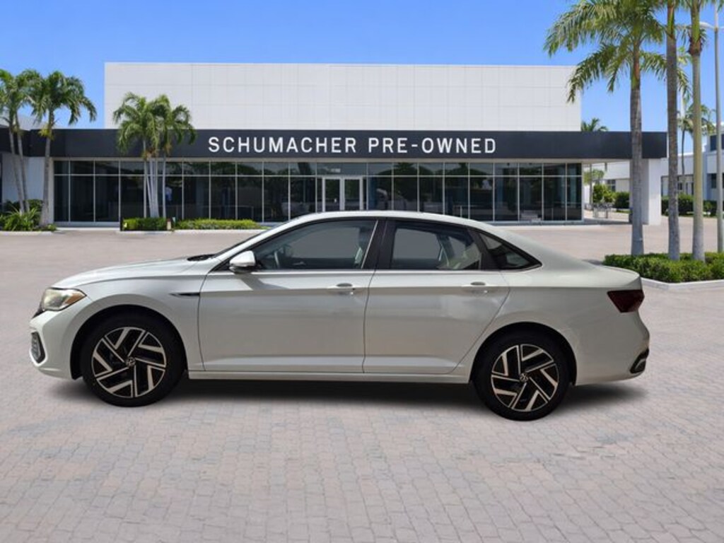 Certified 2022 Volkswagen Jetta 1.5T SEL Sedan