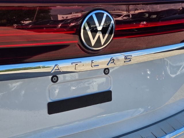 2026 Volkswagen Atlas SE w/Tech - Photo 9