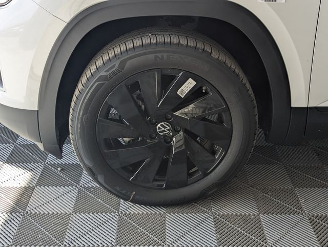2026 Volkswagen Atlas SE w/Tech - Photo 13