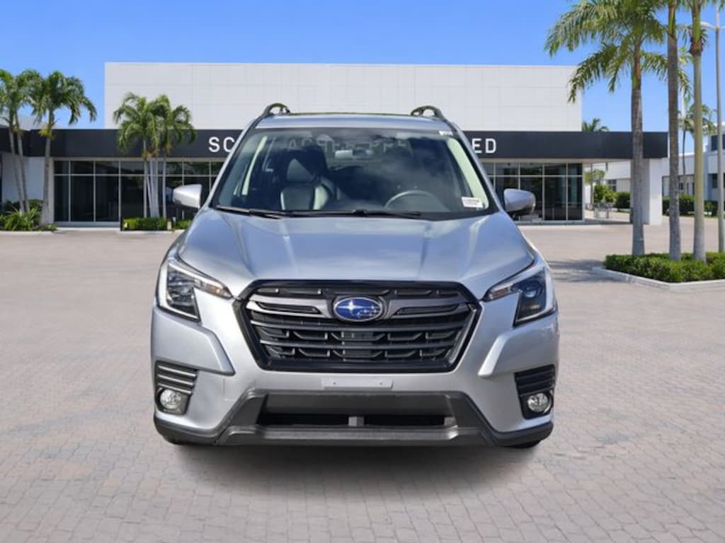 Used 2023 Subaru Forester Limited SUV