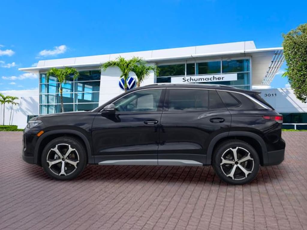 New 2026 Volkswagen Tiguan 2.0T SE SUV