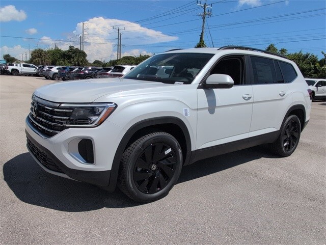 2026 Volkswagen Atlas SE Technology photo 4