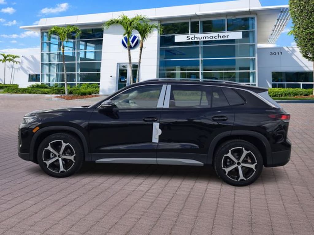 New 2026 Volkswagen Tiguan 2.0T SE SUV