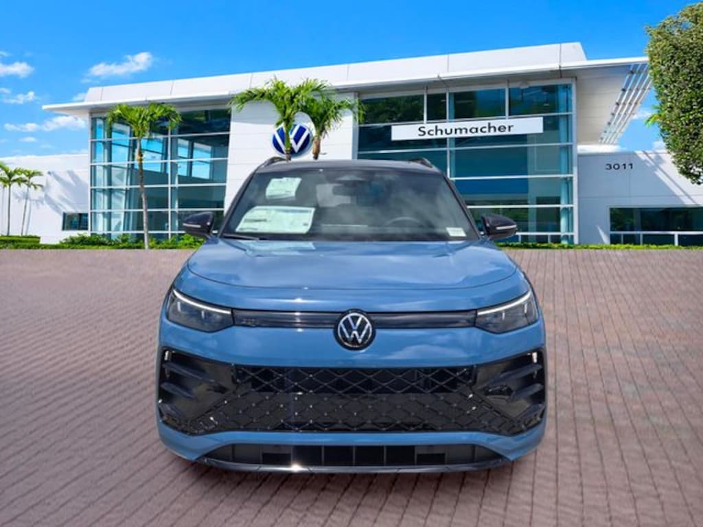 New 2026 Volkswagen Tiguan 2.0T SE R-Line Black SUV