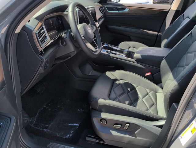 2026 Volkswagen Atlas SE w/Tech - Photo 6