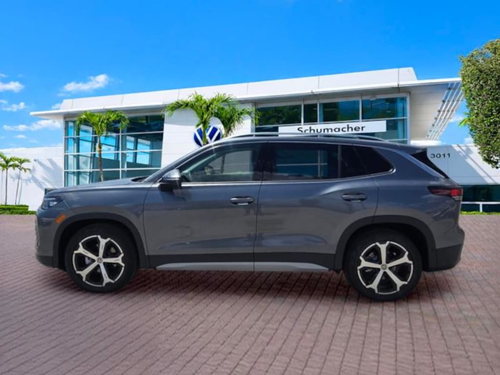 New 2026 Volkswagen Tiguan 2.0T SE SUV