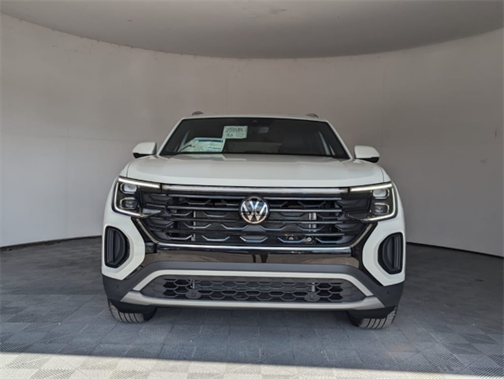 New 2026 Volkswagen Atlas Cross Sport 2.0T SE w/Technology SUV