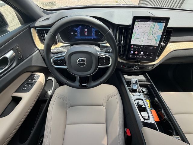 2026 Volvo XC60 Core - Photo 14