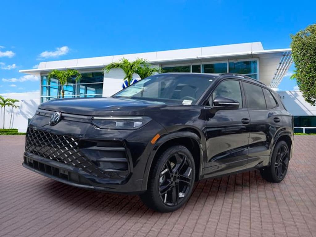 New 2026 Volkswagen Tiguan 2.0T SE R-Line Black SUV