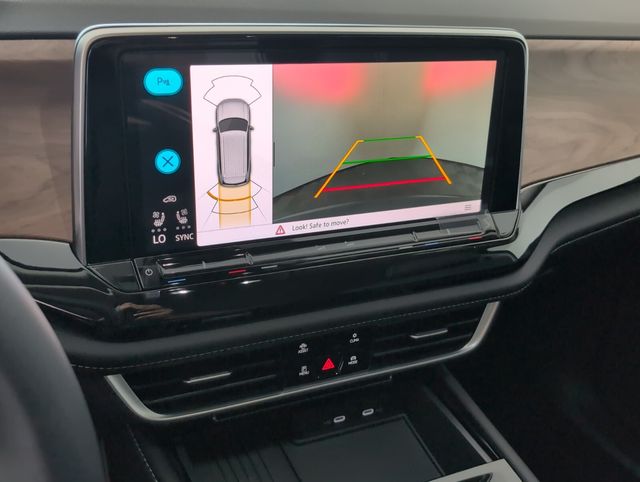 2026 Volkswagen Atlas SE w/Tech - Photo 13