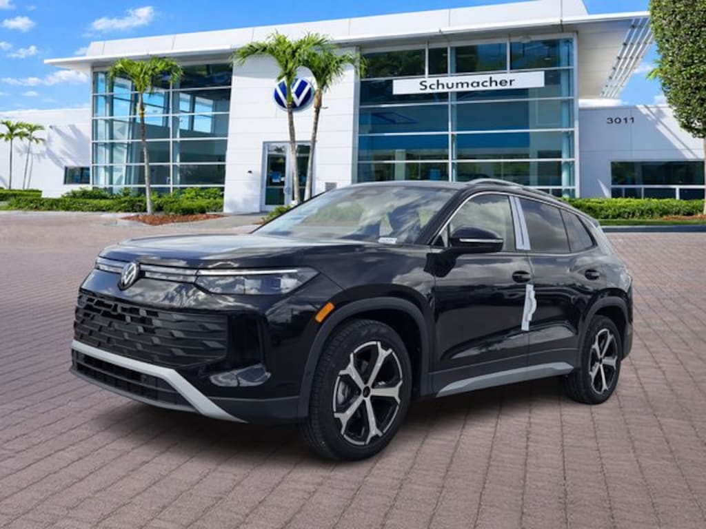 New 2026 Volkswagen Tiguan 2.0T SE SUV