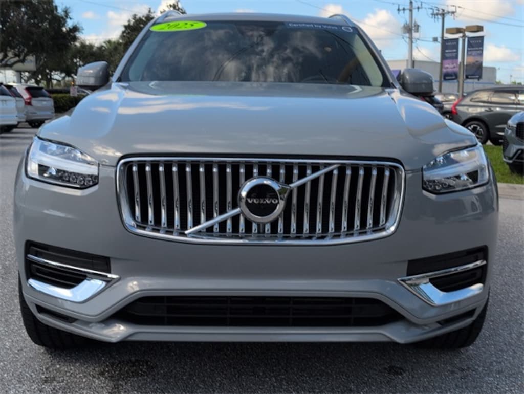 Used 2025 Volvo XC90 plug-in hybrid T8 Core 7-Seater SUV