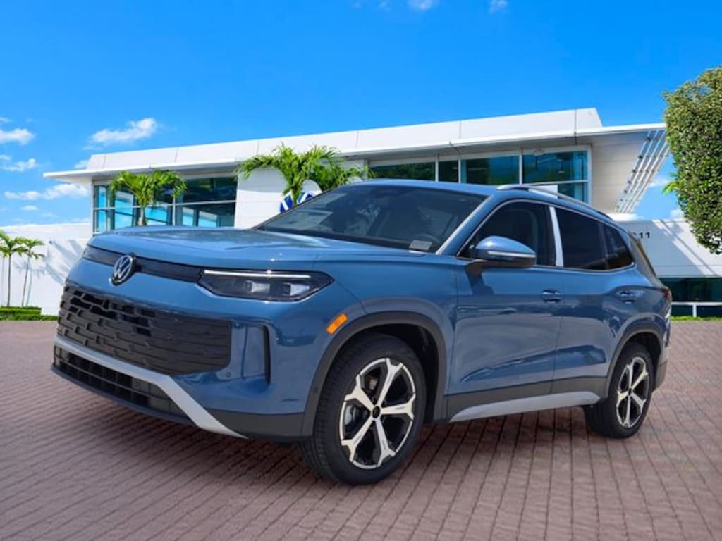 New 2026 Volkswagen Tiguan 2.0T SE SUV